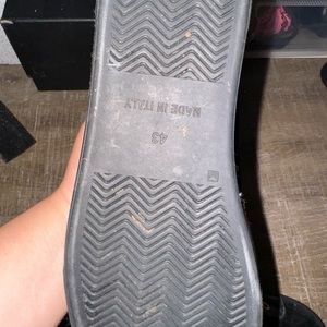 AUTHENTIC MOSHCHINO SNEAKER SIZE 43